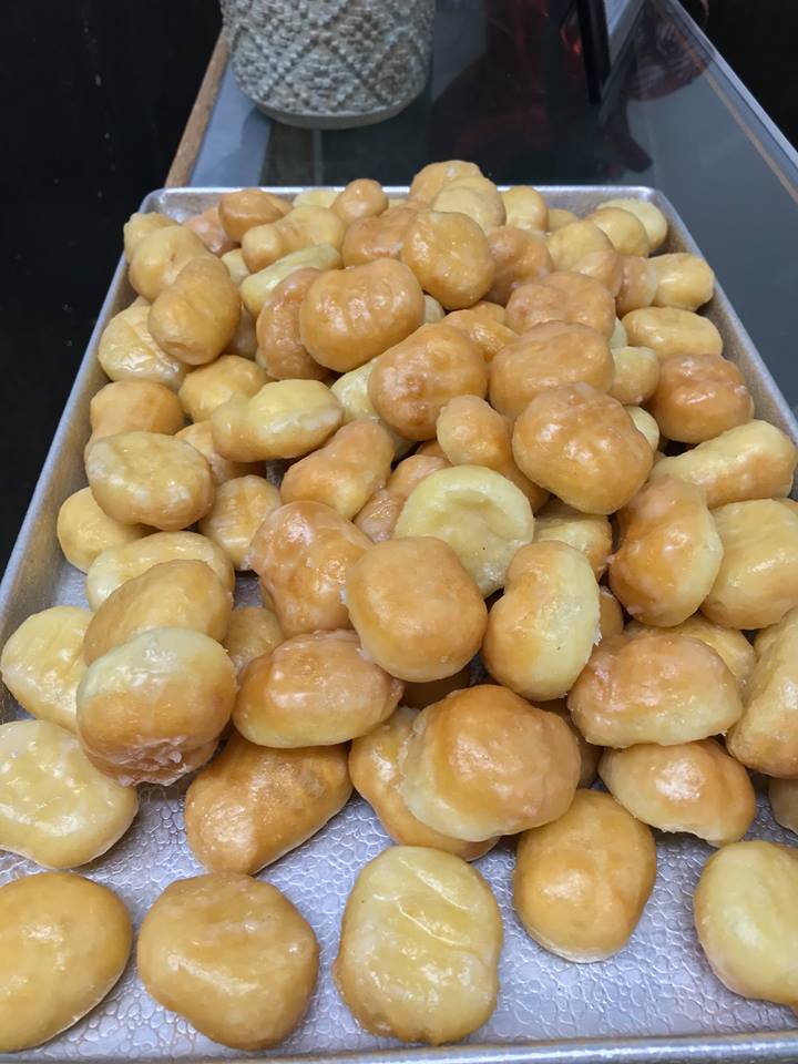 mr-d-s-donuts-donut-roadshow